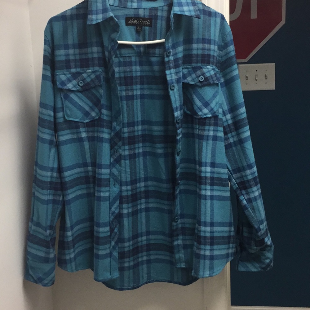 Long sleeve, plaid shirt